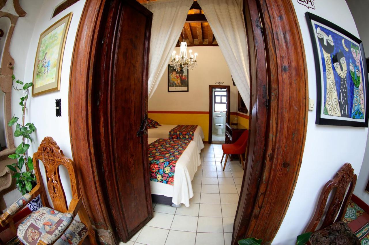 Hotel Casa Baez Пацкуаро Экстерьер фото
