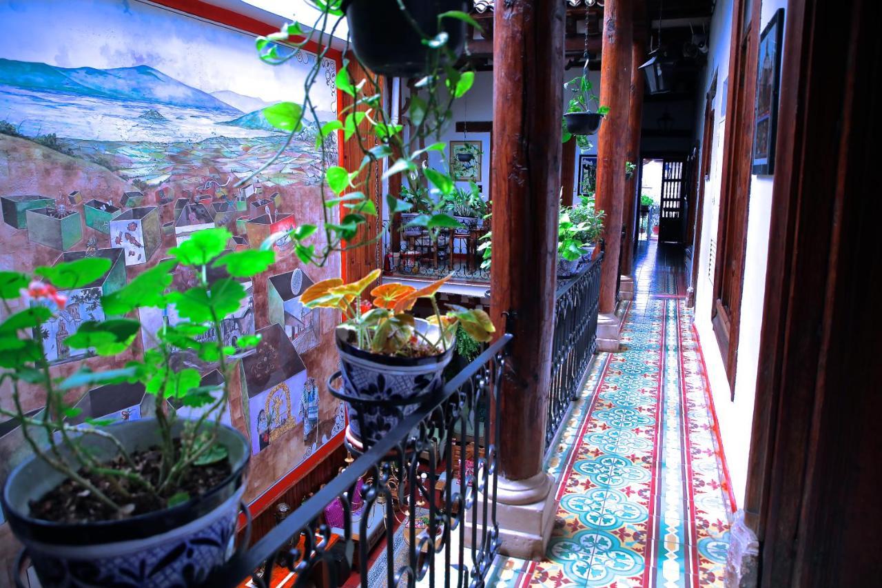 Hotel Casa Baez Пацкуаро Экстерьер фото