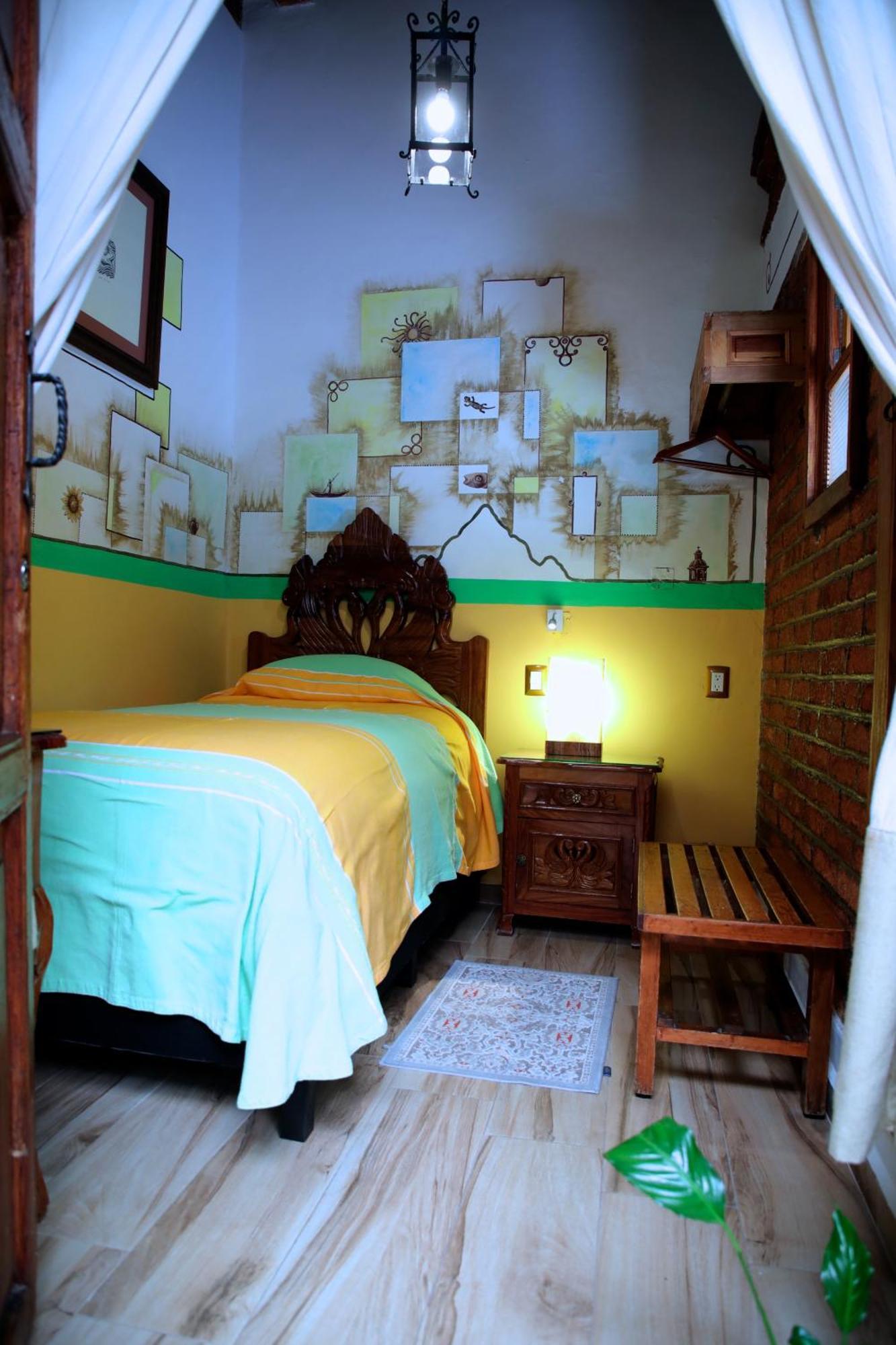 Hotel Casa Baez Пацкуаро Экстерьер фото
