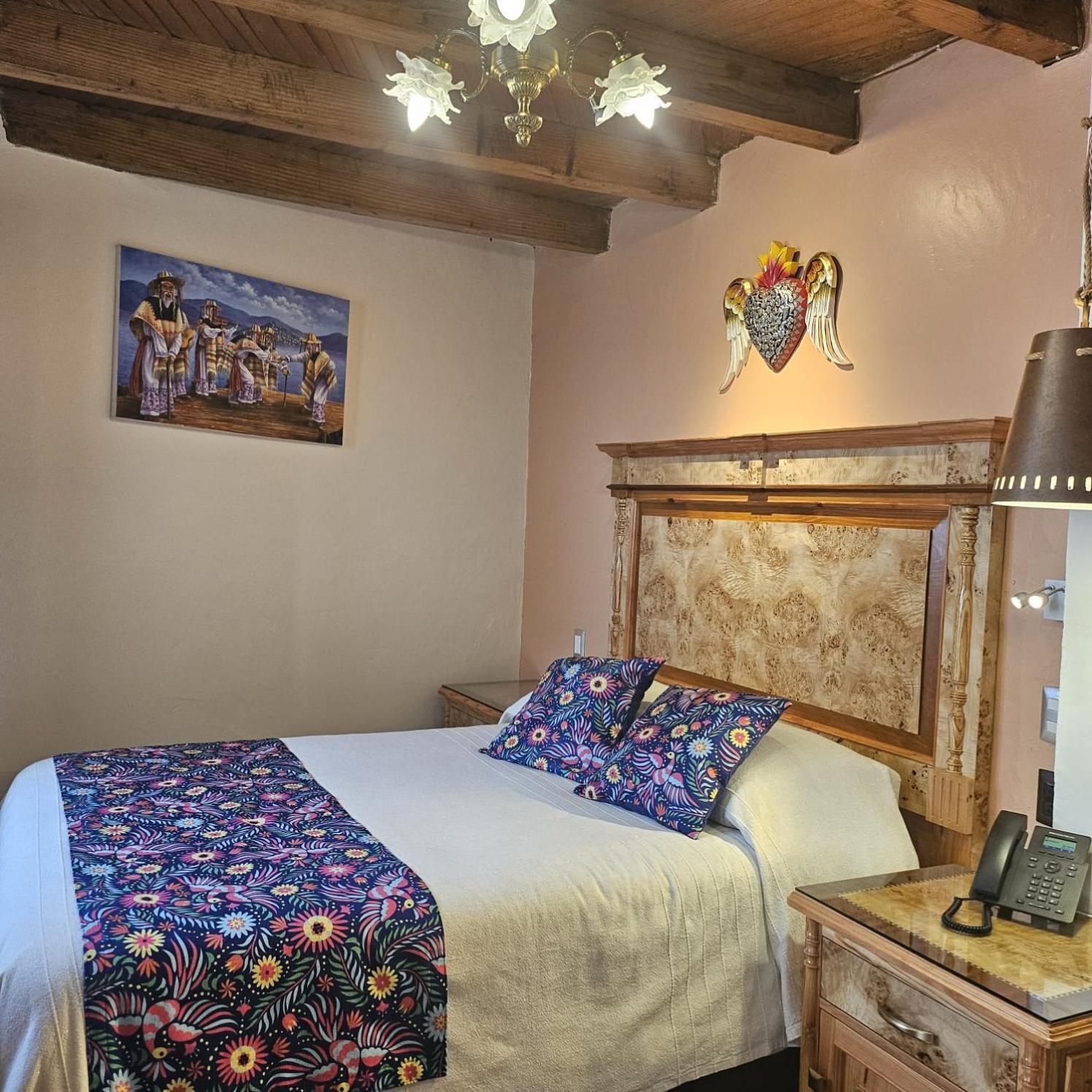 Hotel Casa Baez Пацкуаро Экстерьер фото
