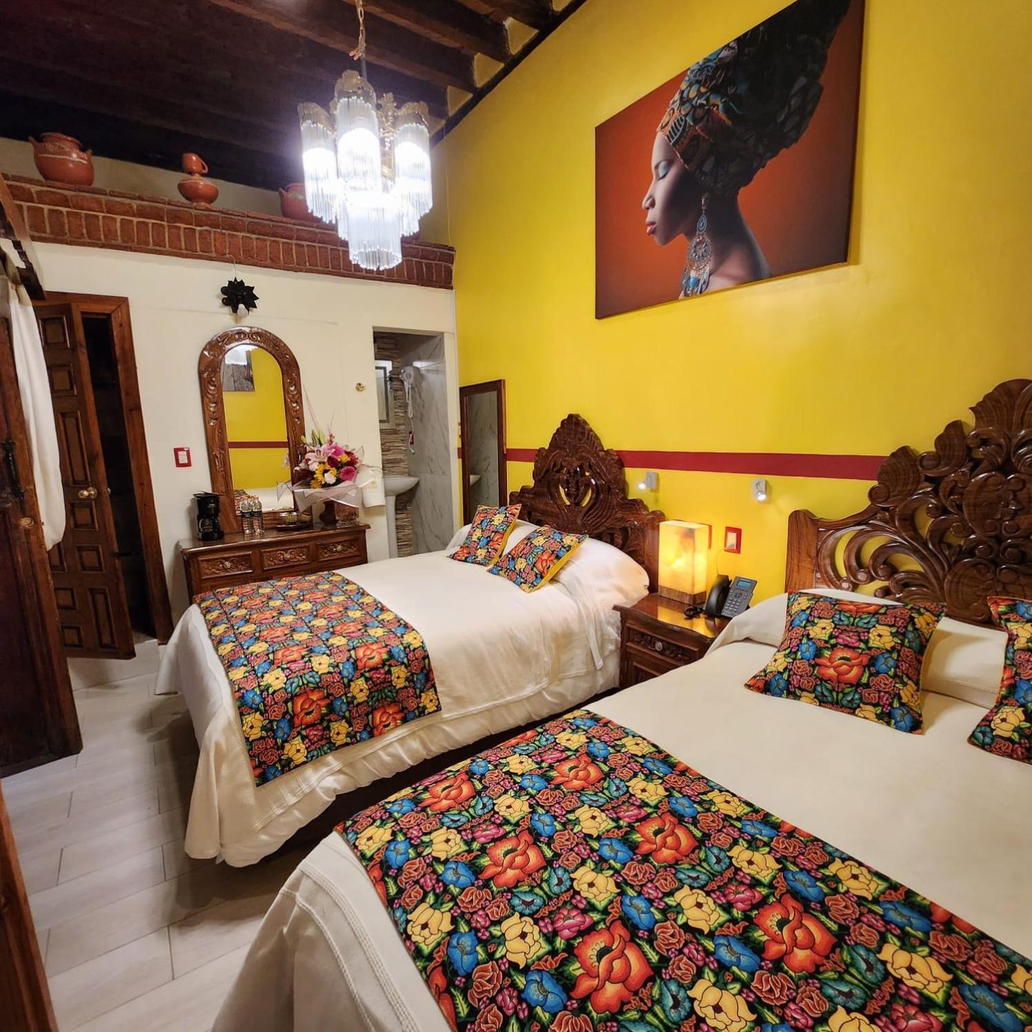 Hotel Casa Baez Пацкуаро Экстерьер фото