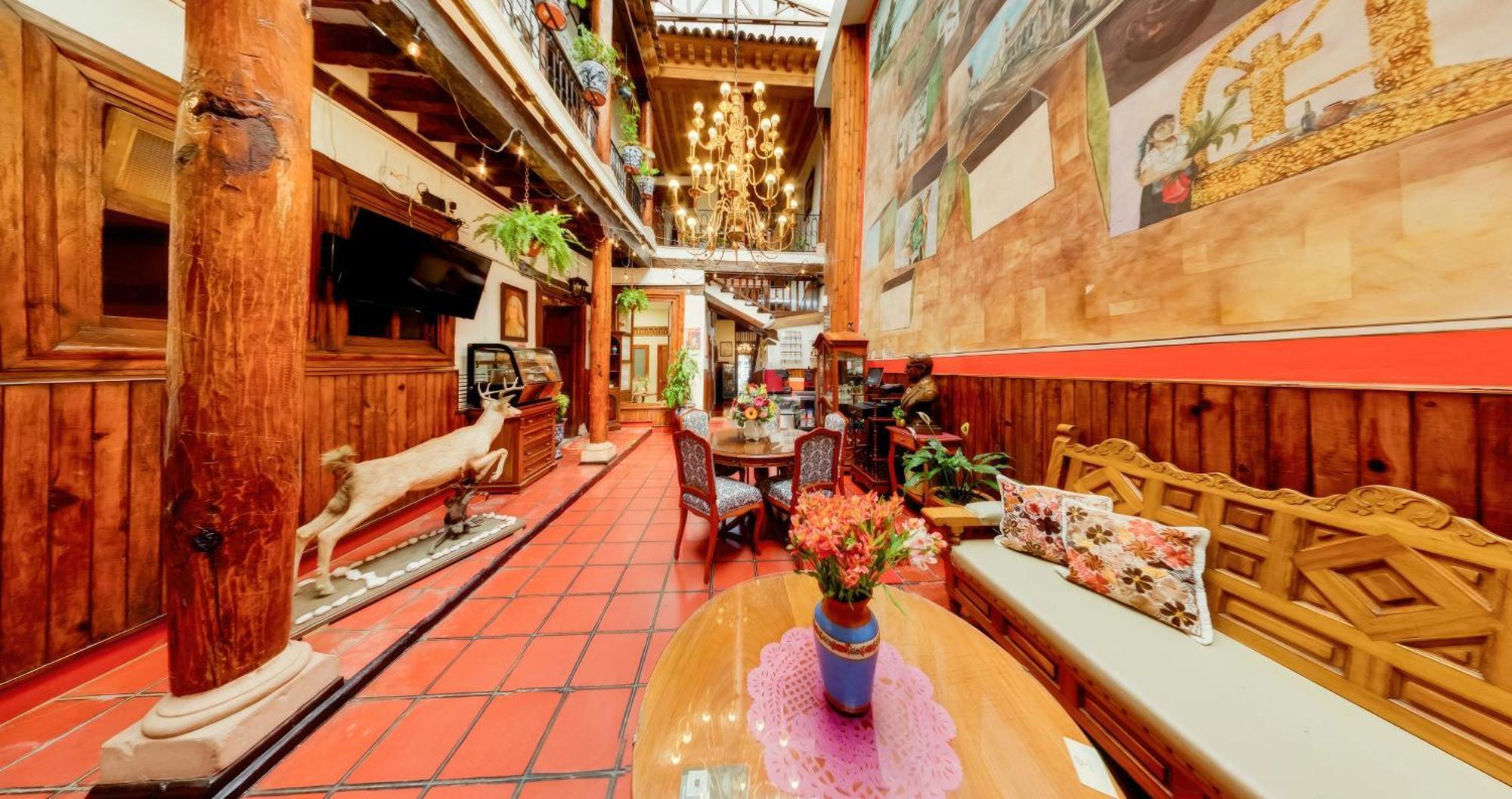 Hotel Casa Baez Пацкуаро Экстерьер фото