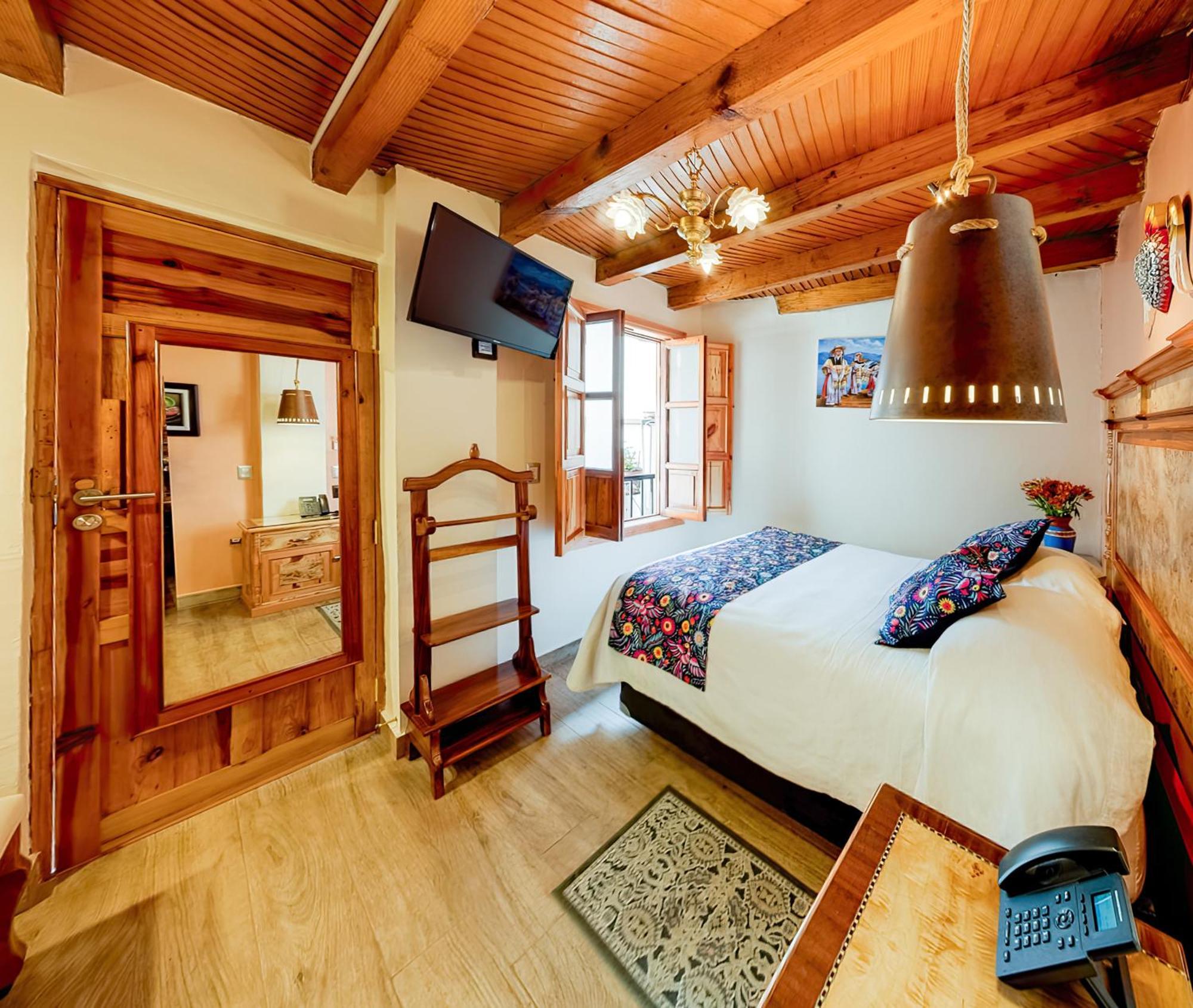 Hotel Casa Baez Пацкуаро Экстерьер фото